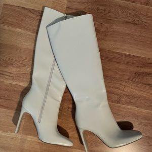 - Zara off white boots . Brand new . Didn’t fit me and I cannot return them